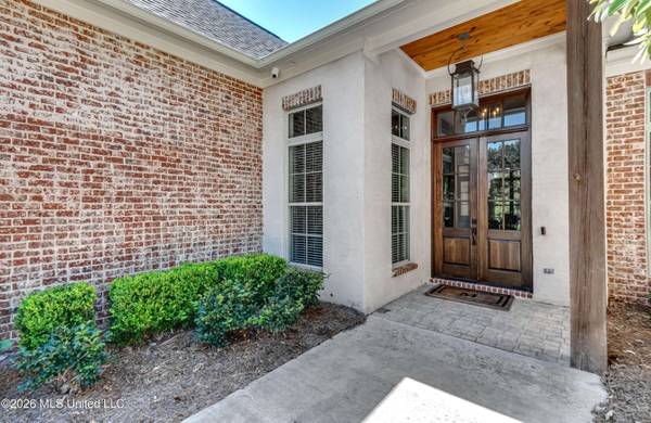 103 Ridgetop Circle, Flowood, MS 39232