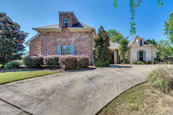 103 Ridgetop Circle, Flowood, MS 39232