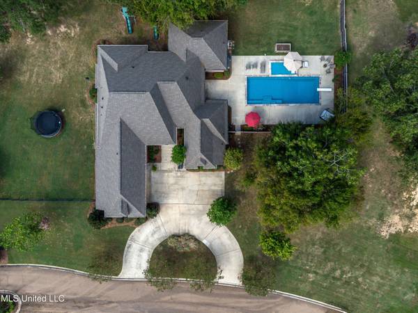 103 Ridgetop Circle, Flowood, MS 39232