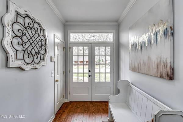 3041 Windwood Circle, Flowood, MS 39232