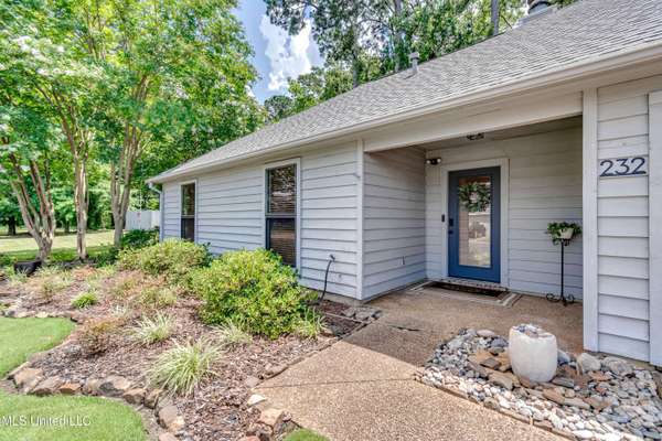 232 Waterwood Drive, Brandon, MS 39047