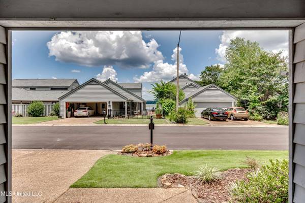 232 Waterwood Drive, Brandon, MS 39047