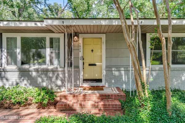 1838 Parkridge Drive, Jackson, MS 39211