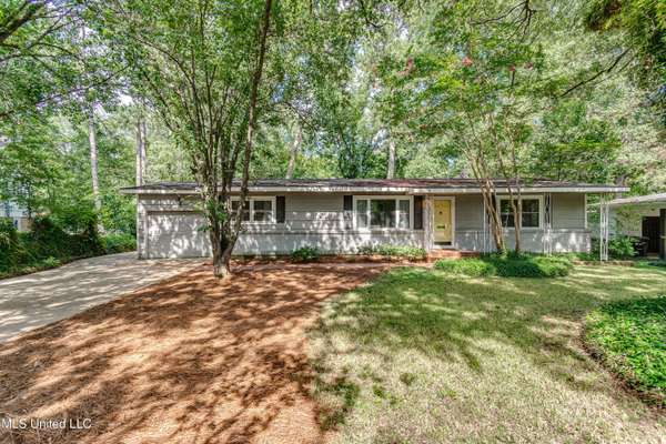 1838 Parkridge Drive, Jackson, MS 39211