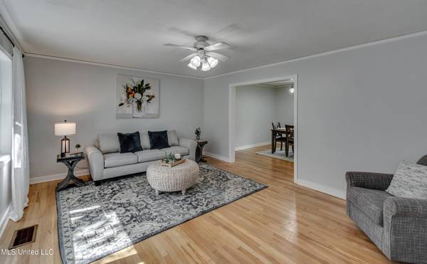 1838 Parkridge Drive, Jackson, MS 39211