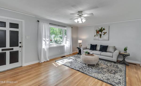 1838 Parkridge Drive, Jackson, MS 39211