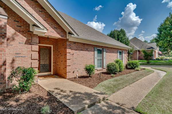 539 Spring Lake Drive, Pearl, MS 39208