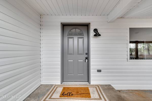 728 N Brooks Street, Pelahatchie, MS 39145