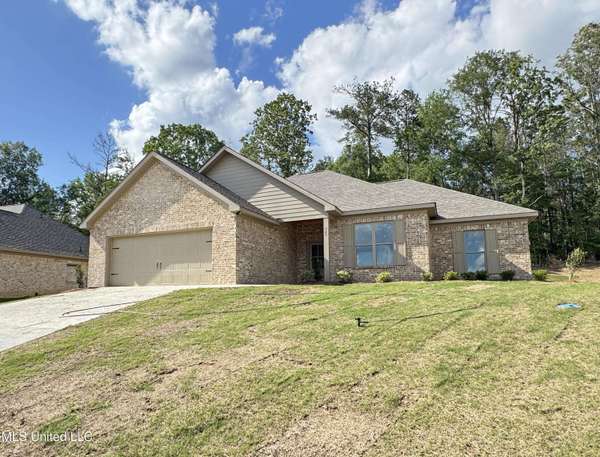 743 Magnolia Point Circle, Pearl, MS 39208