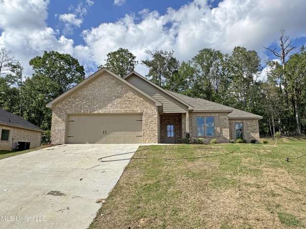 743 Magnolia Point Circle, Pearl, MS 39208