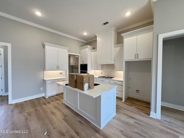 913 Brunswick Court, Flowood, MS 39232