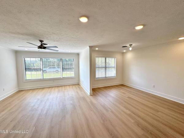 122 Duffey Drive, Florence, MS 39073