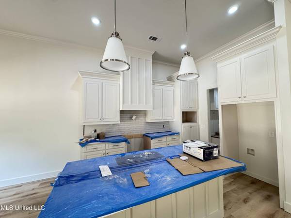 221 New Haven Lane, Brandon, MS 39042