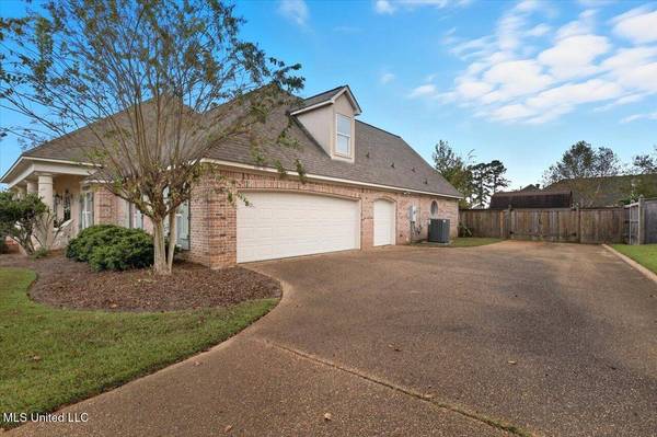 323 Eastridge Drive, Brandon, MS 39042