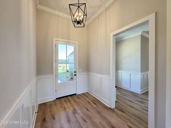 404 Lennon Lane, Brandon, MS 39047