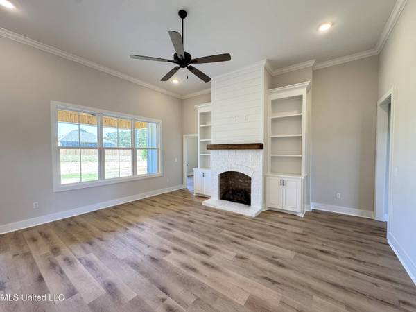 404 Lennon Lane, Brandon, MS 39047