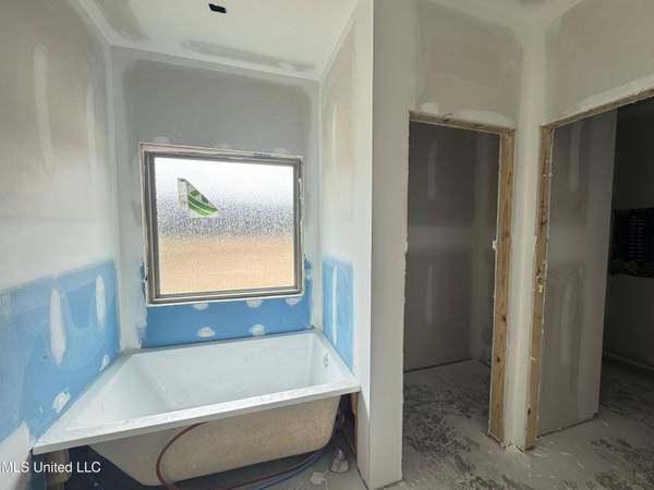 213 Anderson Oaks Drive, Pearl, MS 39208