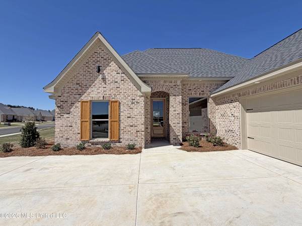 142 Palace Crossing, Flowood, MS 39232