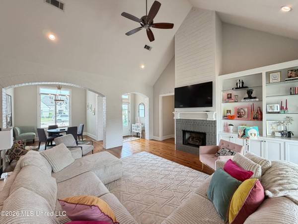 1009 Sapphire Crossing, Flowood, MS 39232