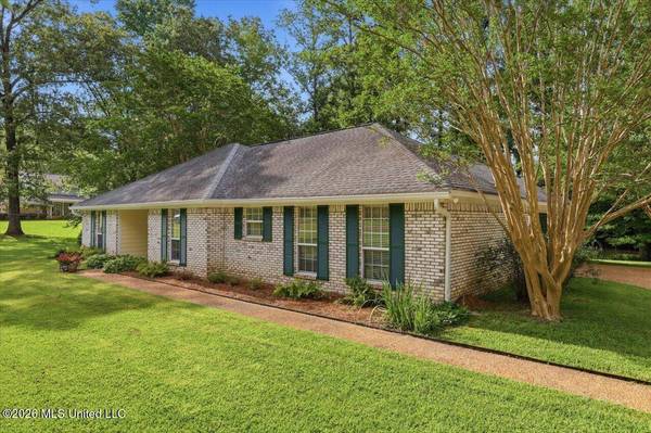 120 Robinson Cove, Byram, MS 39272