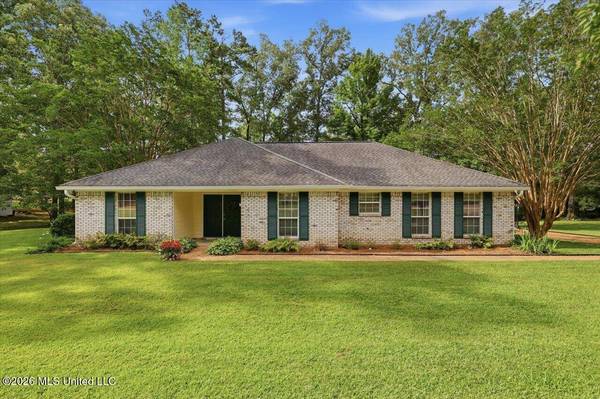 120 Robinson Cove, Byram, MS 39272