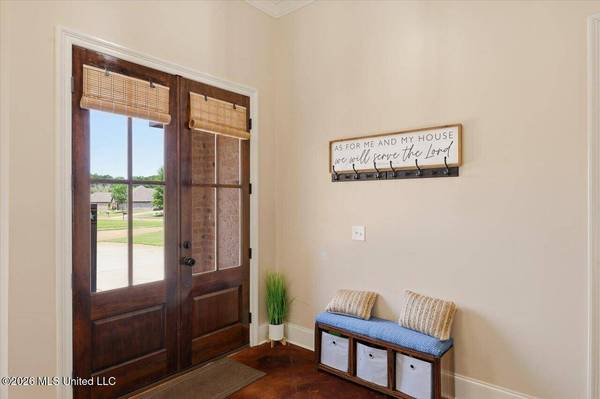 200 Belle Oak Drive, Brandon, MS 39042
