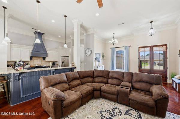 200 Belle Oak Drive, Brandon, MS 39042