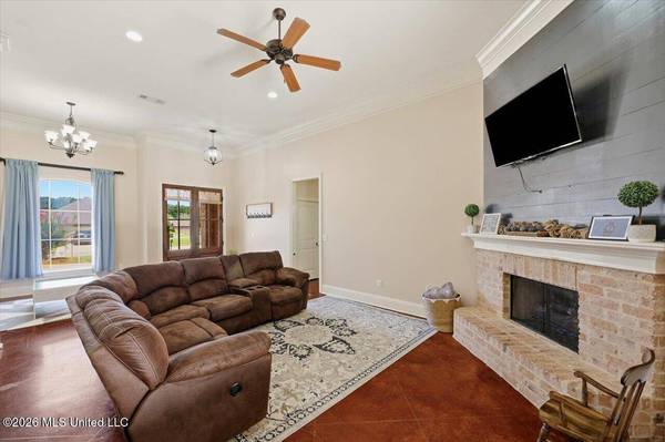 200 Belle Oak Drive, Brandon, MS 39042