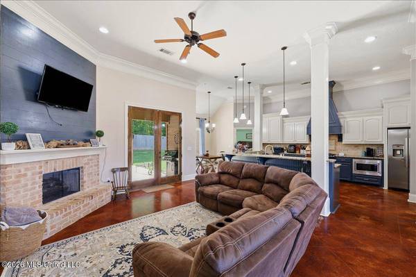 200 Belle Oak Drive, Brandon, MS 39042