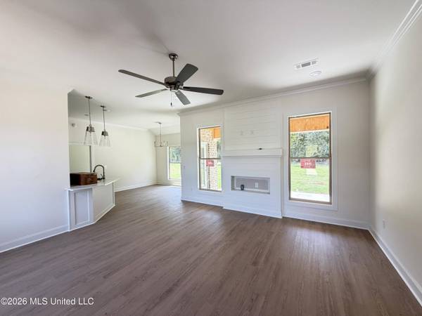 111 Newport Drive, Canton, MS 39046