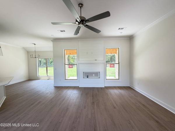 111 Newport Drive, Canton, MS 39046