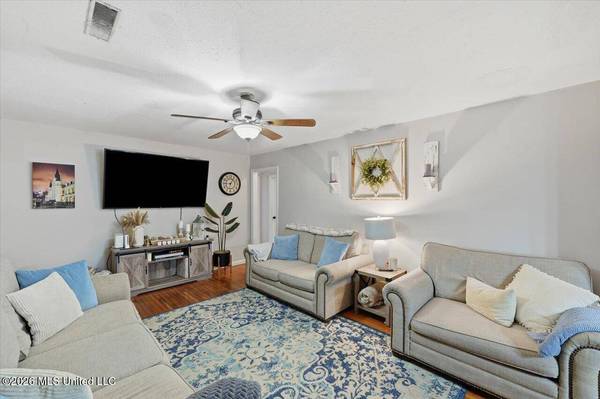 216 Pemberton Drive, Pearl, MS 39208
