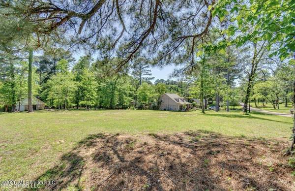 Mescalero Way, Madison, MS 39110