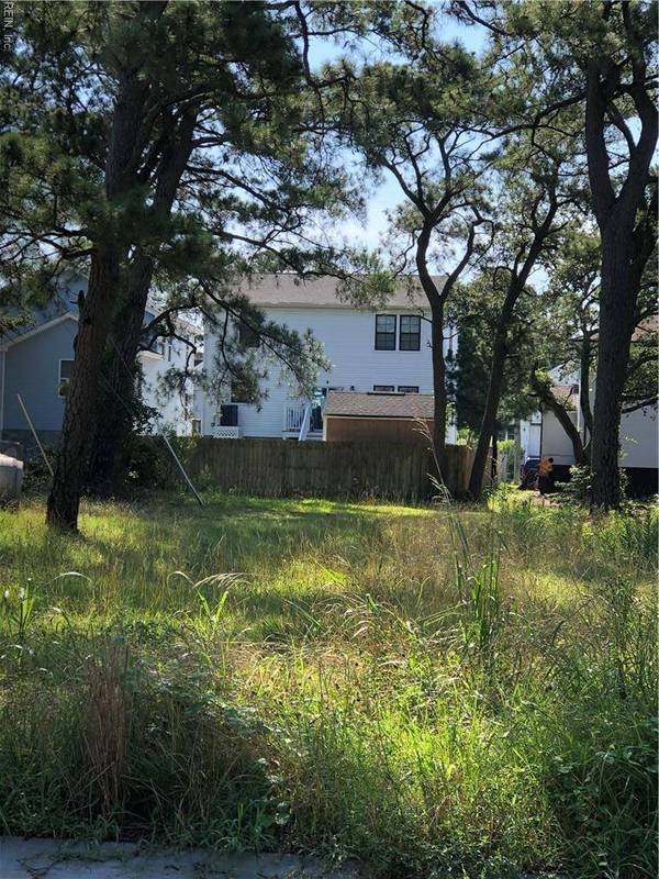 2405 Pretty Lake AVE, Norfolk, VA 23518