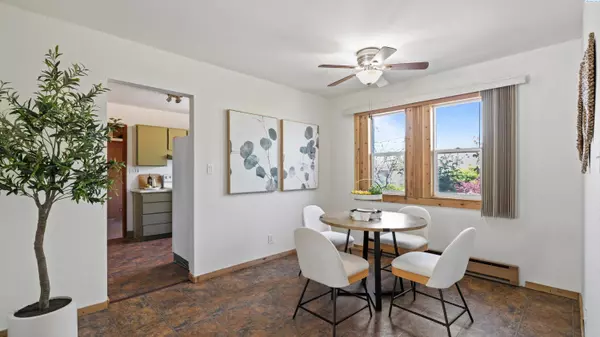 908 W Agate ST, Pasco, WA 99301