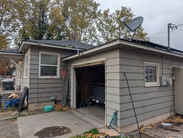 4218 W Hood Ave, Kennewick, WA 99336