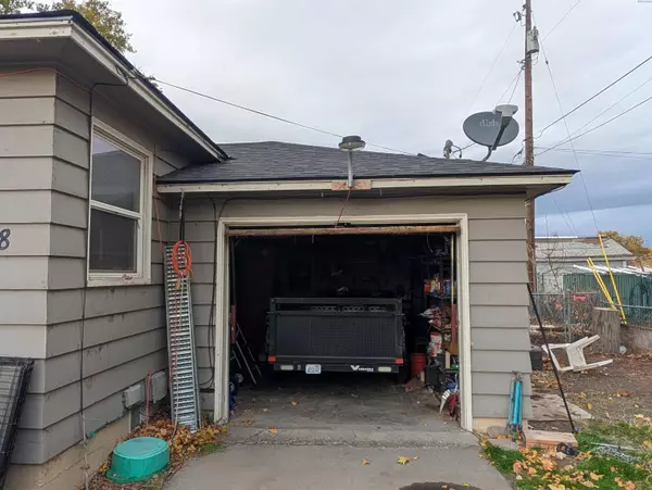 4218 W Hood Ave, Kennewick, WA 99336