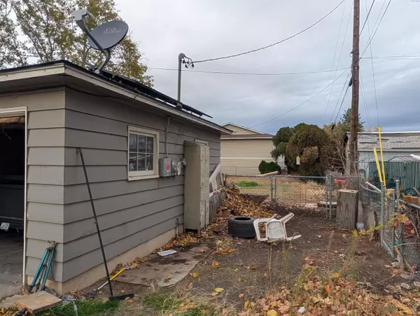 4218 W Hood Ave, Kennewick, WA 99336