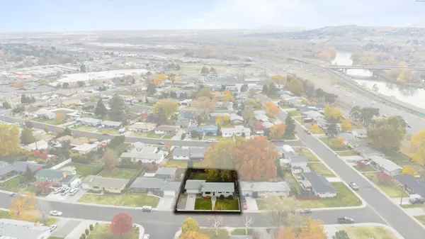 1505 Arbor St, Richland, WA 99352