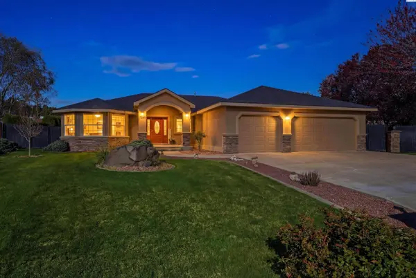 7239 W 15th Ave, Kennewick, WA 99338