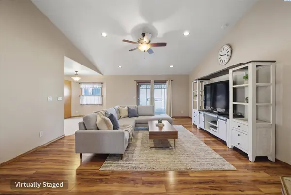 7239 W 15th Ave, Kennewick, WA 99338