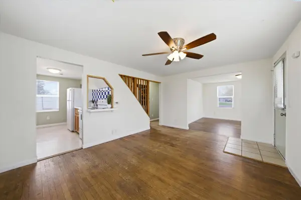 803 9th St., Benton City, WA 99320