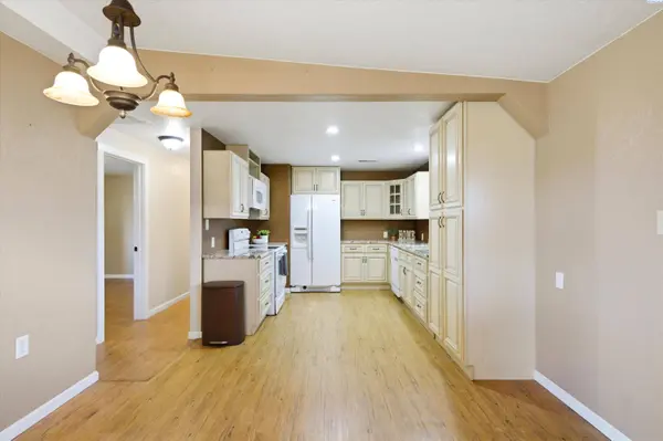 4 E 23rd, Kennewick, WA 99337