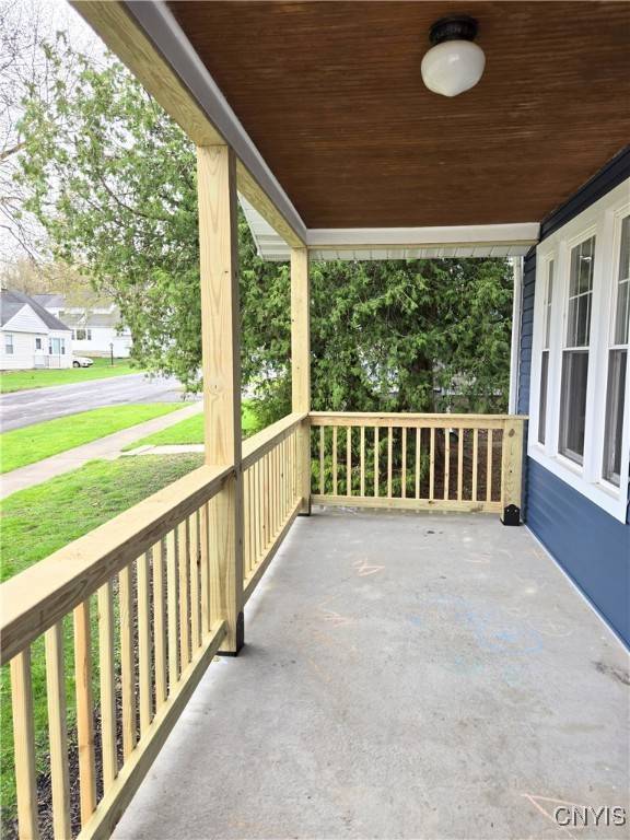 14 Eberley AVE, Whitesboro, NY 13492