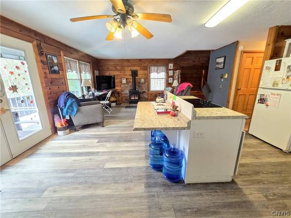 862 Honey Hill RD, Poland, NY 13431