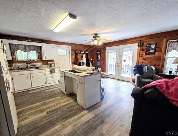 862 Honey Hill RD, Poland, NY 13431