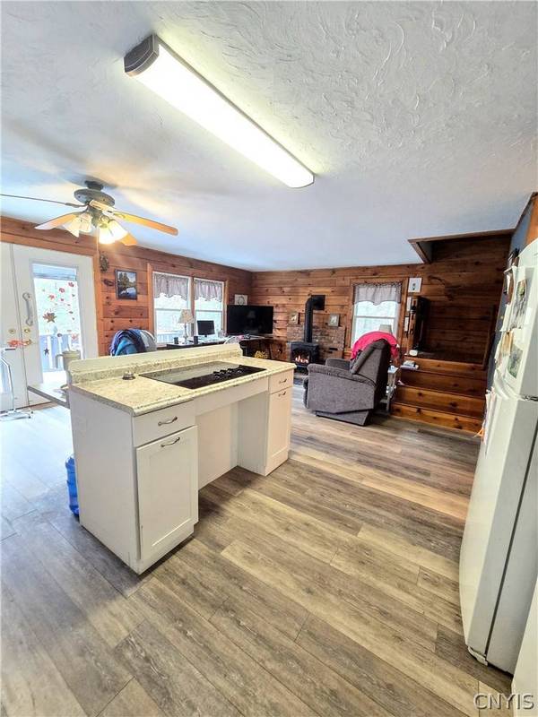 862 Honey Hill RD, Poland, NY 13431