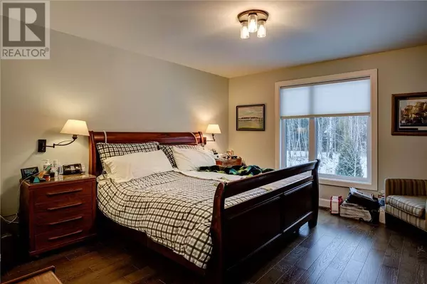 38 Hazelton Drive, Sudbury, ON P3B0G6