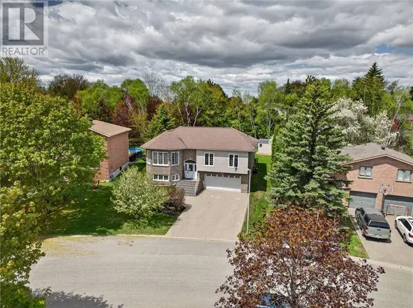158 Crater Crescent, Sudbury, ON P3E5Y8