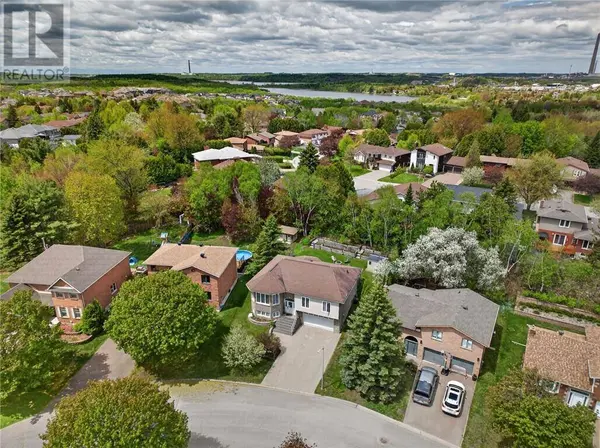 158 Crater Crescent, Sudbury, ON P3E5Y8